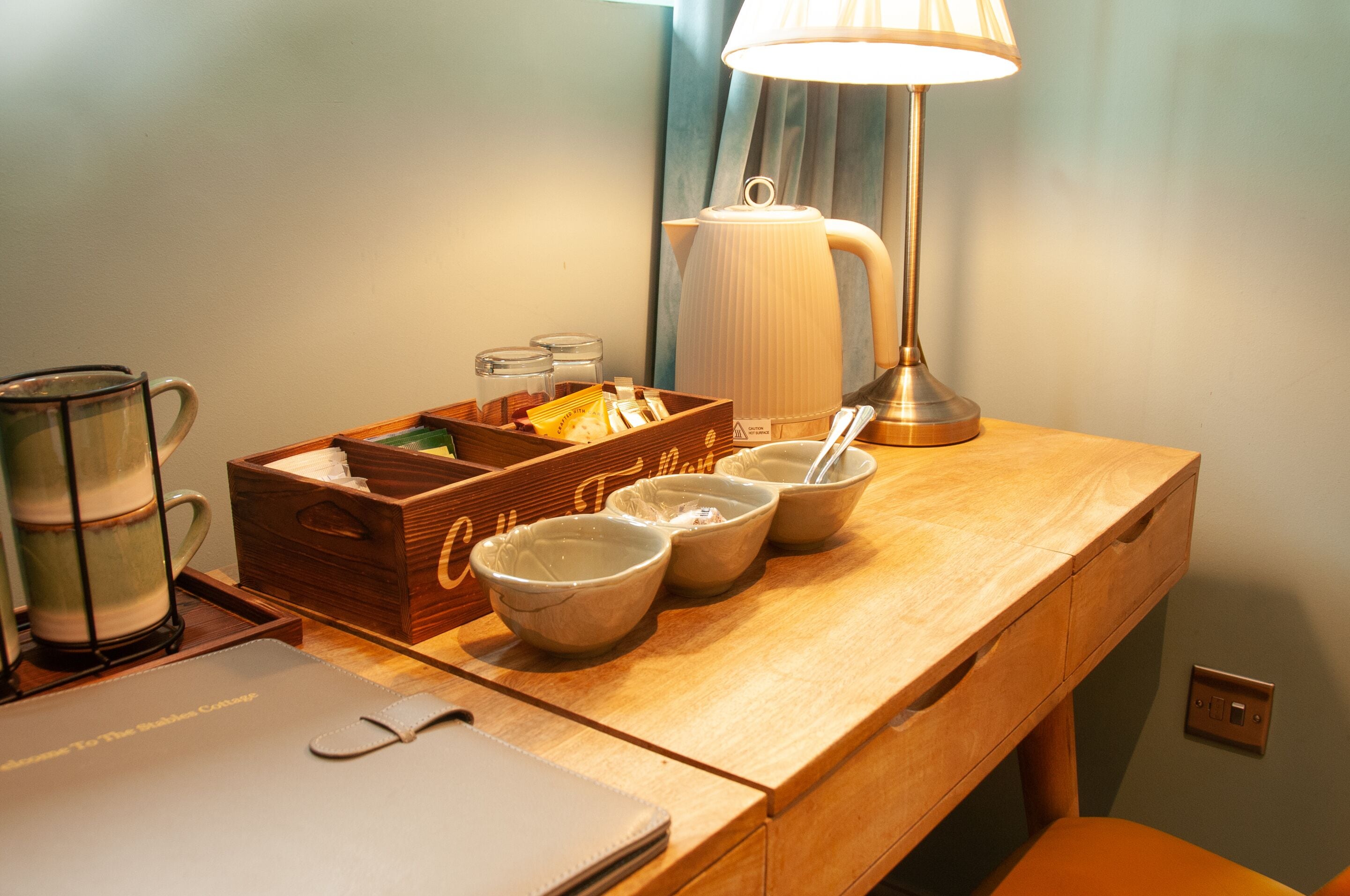 Double Room, Ensuite | Free minibar, in-room safe, desk, blackout drapes