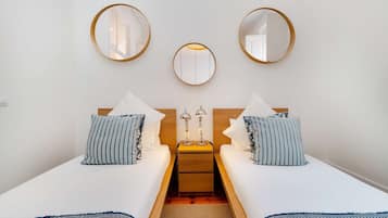 2 habitaciones, tabla de planchar con plancha, wifi y ropa de cama