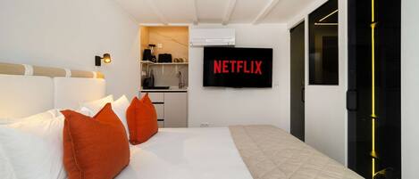 アイロン / アイロン台、WiFi、ベッドシーツ