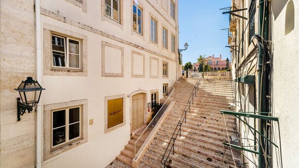 Unclassified image, 1 of 48, button - Charming House in Bica Neighbourhood (Lisbon)