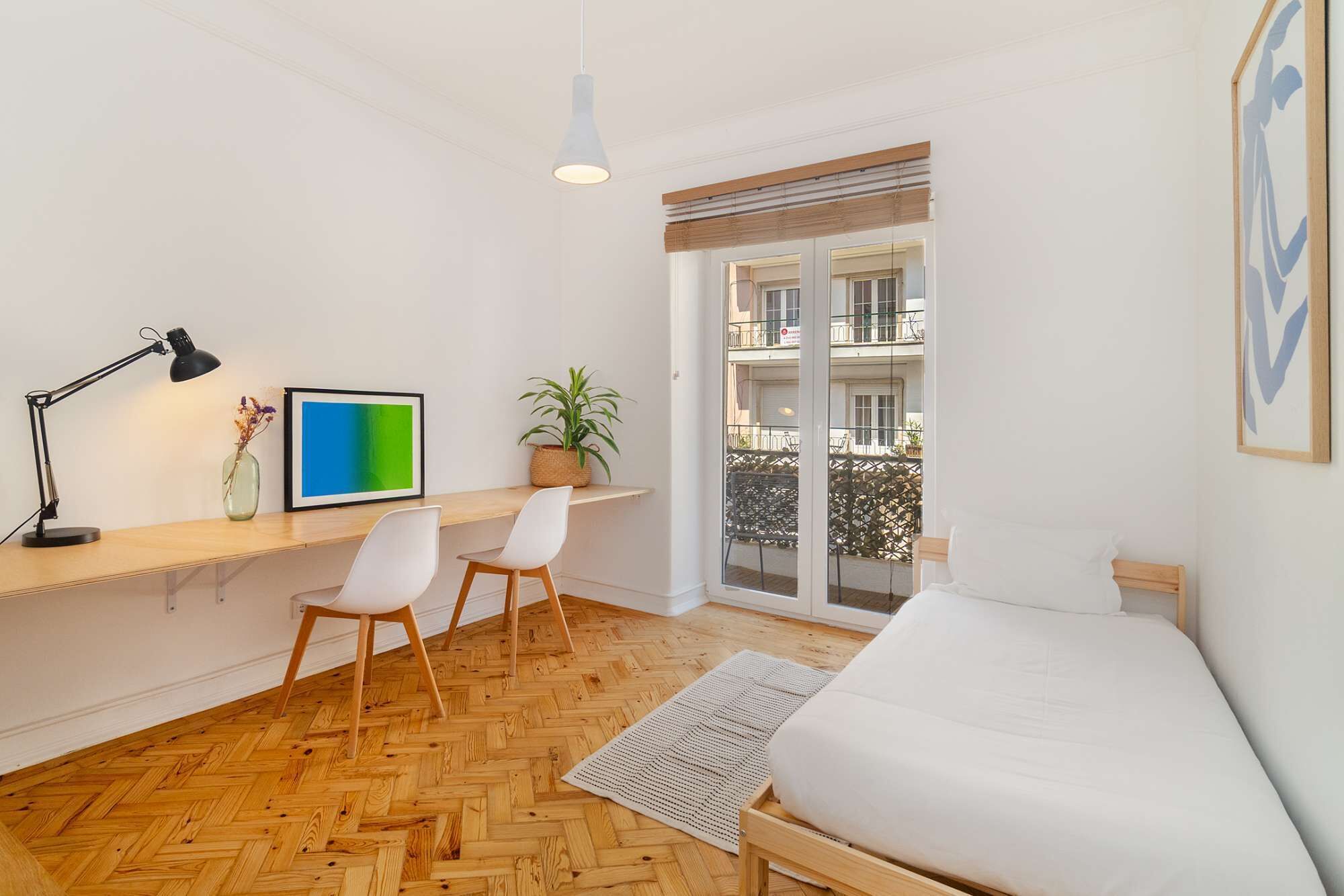 3 عدّة غرف نوم ومكواة/لوح كي وواي فاي وملاءات أسرّة