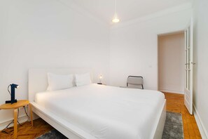 3 dormitorios, tabla de planchar con plancha, wifi y ropa de cama