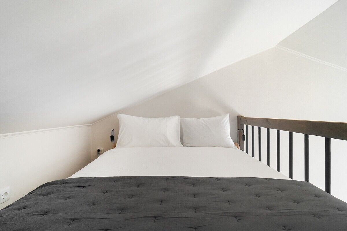 1 habitación, tabla de planchar con plancha, wifi y ropa de cama 