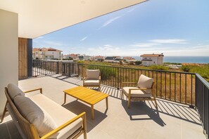 Property grounds - Surf & Relax: Coastal Apartment in Ericeira (Santo Isidoro)