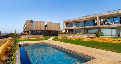 Surf & Relax: Coastal Apartment in Ericeira