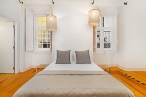 2 chambres, fer et planche à repasser, lit de bébé portatif, Wi-Fi