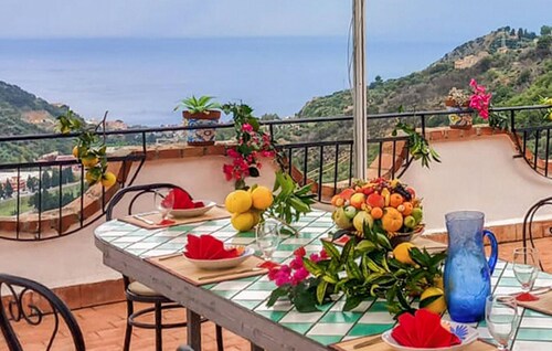 Stunning home in Gioiosa Marea