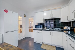 Familienhaus, Terrasse | Eigene Küche