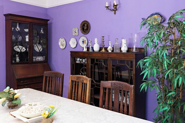 Living area - Glenarde House (Galway)