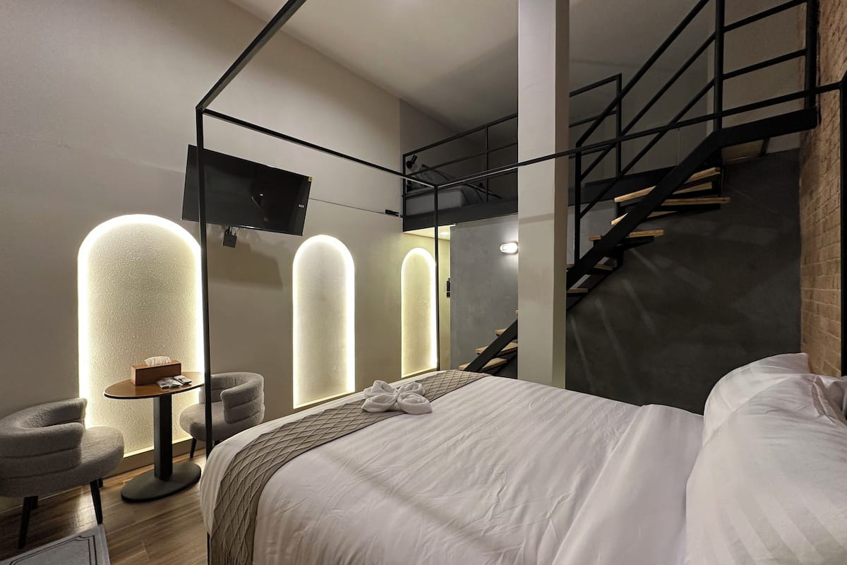 Classic Double Room | In-room safe, blackout drapes, iron/ironing board, free WiFi