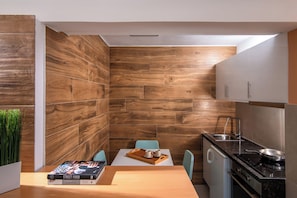 Superior Apartment, Courtyard View | Private kitchen