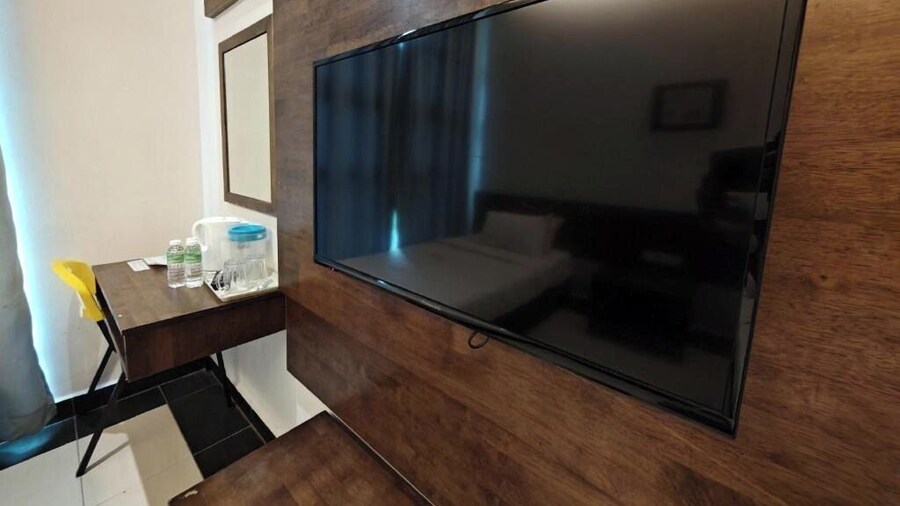 Citrine Hotel
