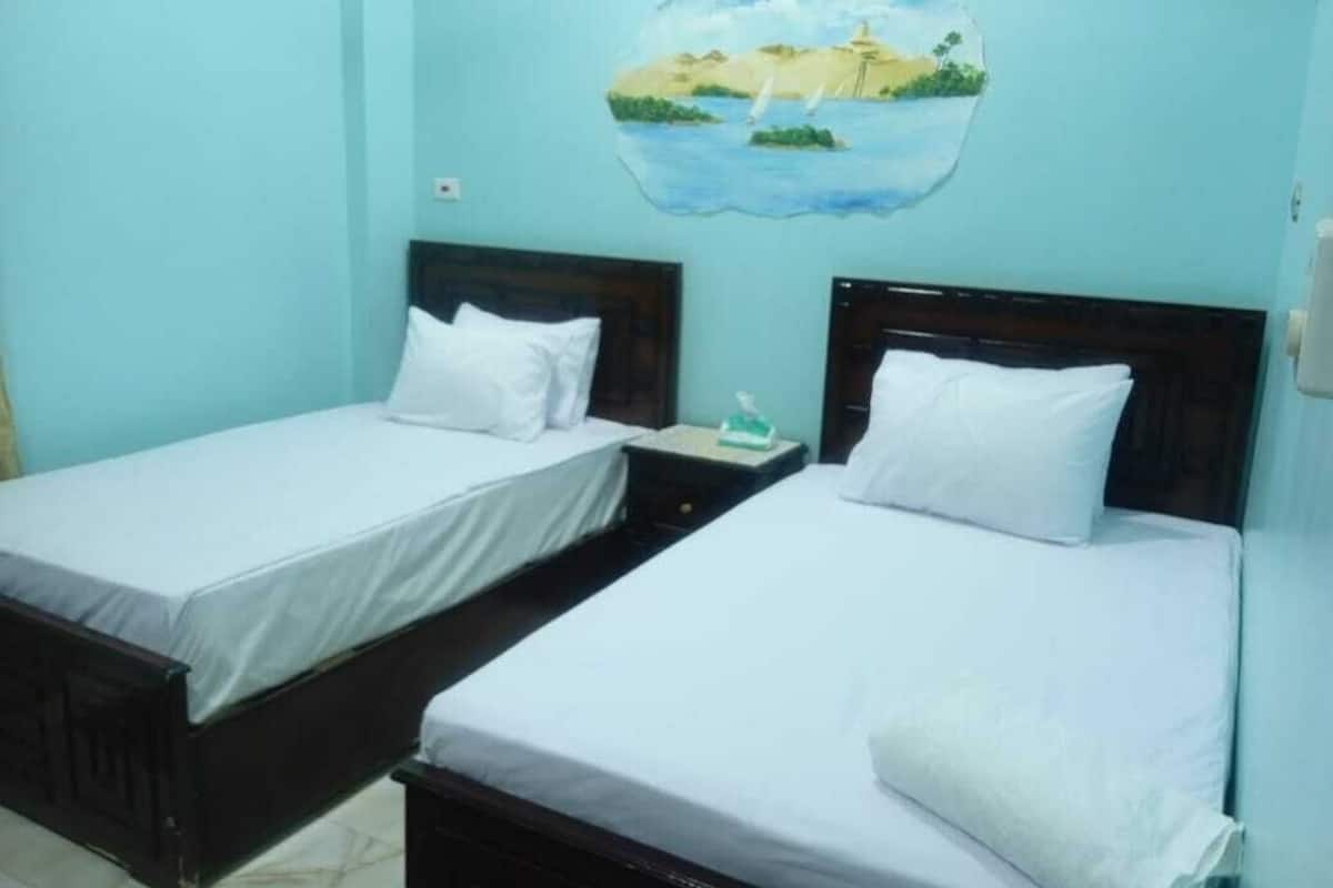 Family Apartment | Iron/ironing board, free WiFi