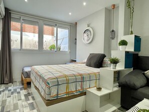 Apartment | 1 bedroom, iron/ironing board, bed sheets - Apartment in Torremolinos 300 m From Beach (Torremolinos)