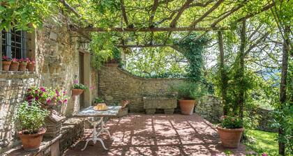 Holiday Home 'Antico Casale Del Pozzo' with Private Terrace, Wi-Fi and Air Conditioning