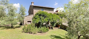 Casa de Vacaciones 'Antico Casale Del Pozzo' con Terraza Privada, Wi-Fi y Aire Acondicionado