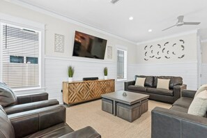 Smart-TV, fotballspill, PC-skjermer og printere