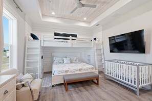 5 bedrooms, desk, iron/ironing board, travel cot