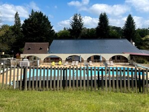 Pool - Cottage "Maisonnette – Gîte" with Shared Pool, Private Terrace and Garden (Nabirat)