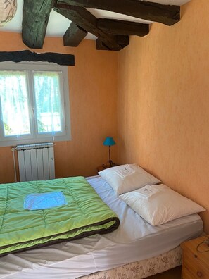 Room - Cottage "Maisonnette – Gîte" with Shared Pool, Private Terrace and Garden (Nabirat)
