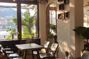 Coffee shop - Nin Garden Homestay (Vung Tau)