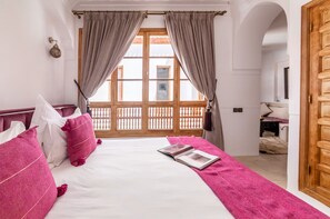 1 bedroom, in-room safe, iron/ironing board, WiFi - Suite Inside Medina (Marrakesh)