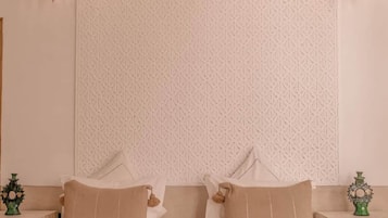 1 camera, una cassaforte in camera, ferro/asse da stiro, Wi-Fi