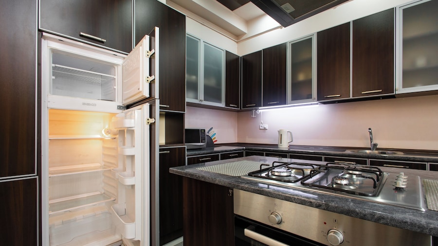 Apartment by Luxe Group DI8210
