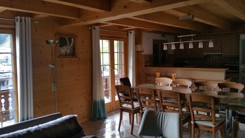 8-9 person apartment