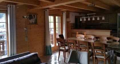 8-9 person apartment