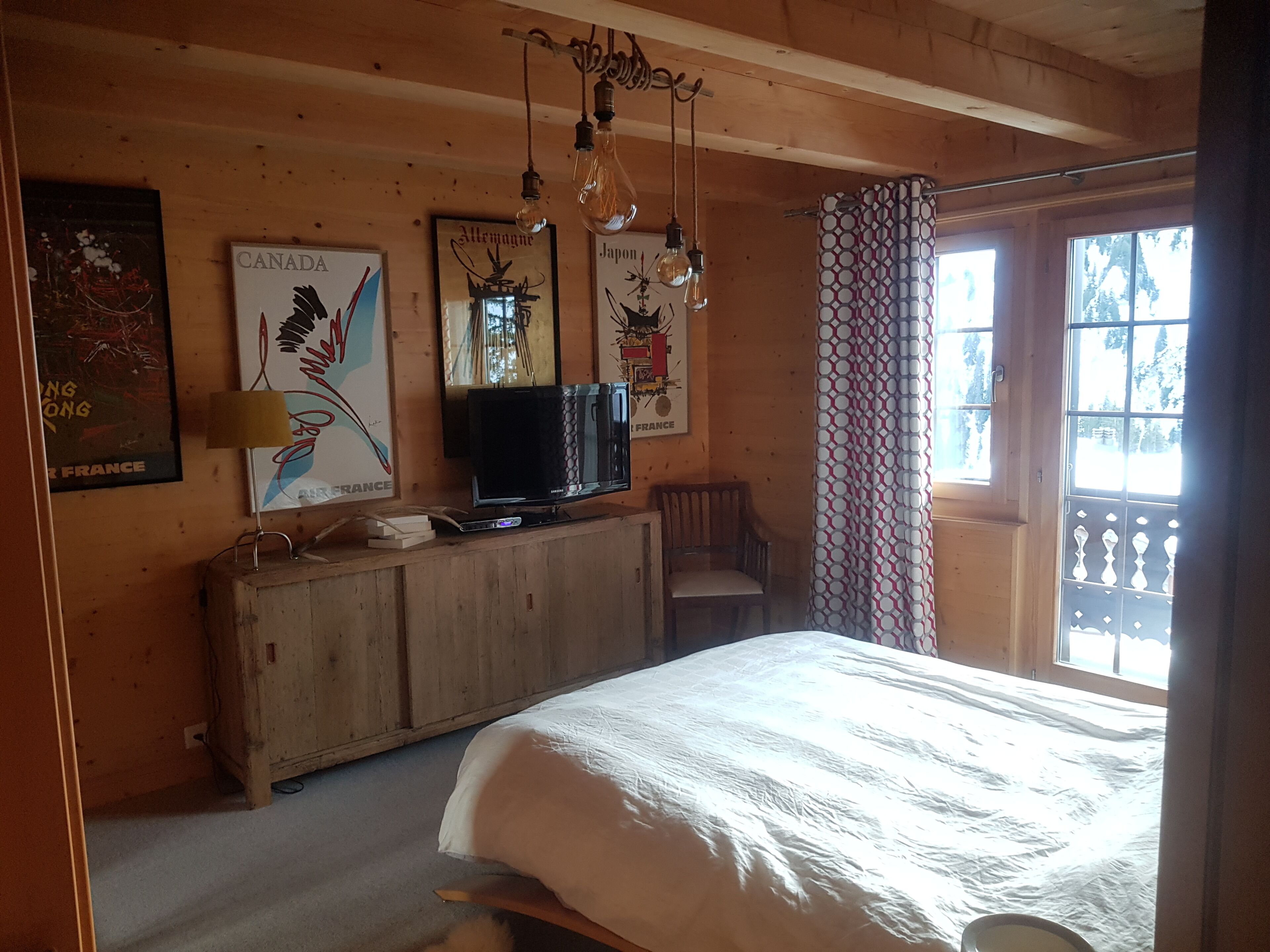 4 chambres, fer et planche à repasser, Wi-Fi, draps fournis