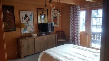 4 chambres, fer et planche Ă repasser, Wi-Fi, draps fournis