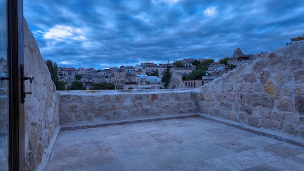 Luxury Suite, Bay View | Teres/patio