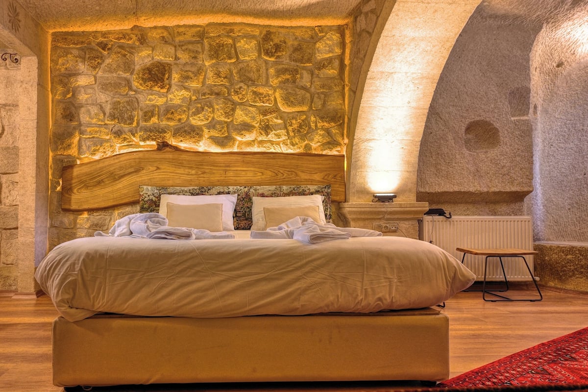 Traditional Room | Free WiFi