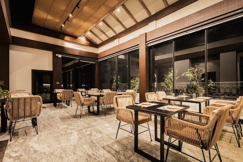 SUMMER88 Boutique Hotel Azara