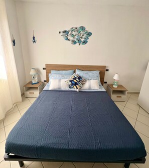 1 dormitorio, tabla de planchar con plancha, wifi gratis y ropa de cama