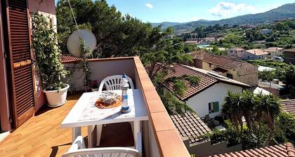 Charming 1-bedroom apartment in delightful Portoferraio with AC