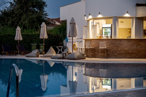 Odysseas Studios with Private Pool