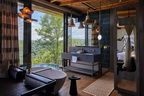 Luxury Suite | Bathroom | Free toiletries, soap, shampoo, toilet paper - Bupenyu Lodge by Newmark (Victoria Falls)