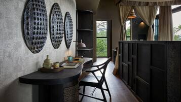 Luxury-Villa | Minibar, kostenloses WLAN, Bettwäsche