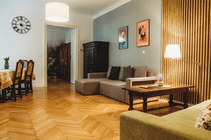 컴포트 콘도, 침실 1개 | 노트북 작업 공간, 다리미/다리미판, 무료 WiFi