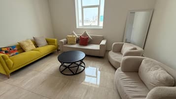 Standard-Villa, Gemischter Schlafsaal, Stadtblick | Wohnbereich