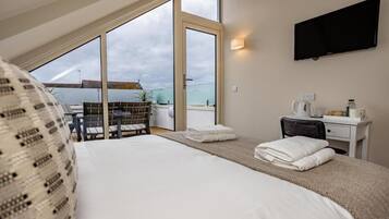 Chambre Supérieure, vue cour intérieure