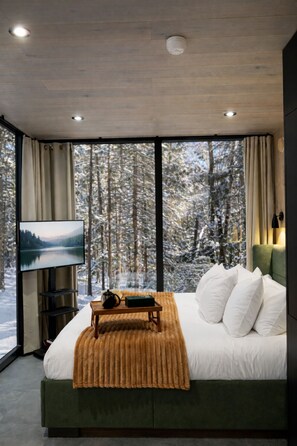 Escrivaninha, Wi-Fi de cortesia, roupa de cama