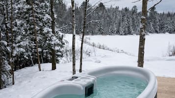 Utendørs boblebad