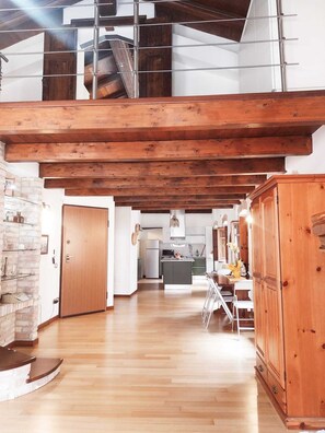 Interior - Finished and cozy apartment in the historic center. (Cagliari)