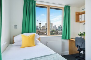 Single Room, Non Smoking | Blackout drapes, free WiFi