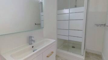 Apartemen | Kamar mandi