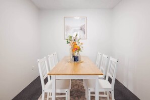 تناول الطعام