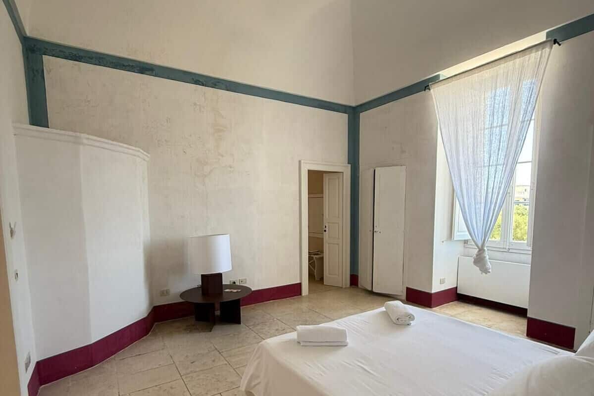 In-room safe, free WiFi